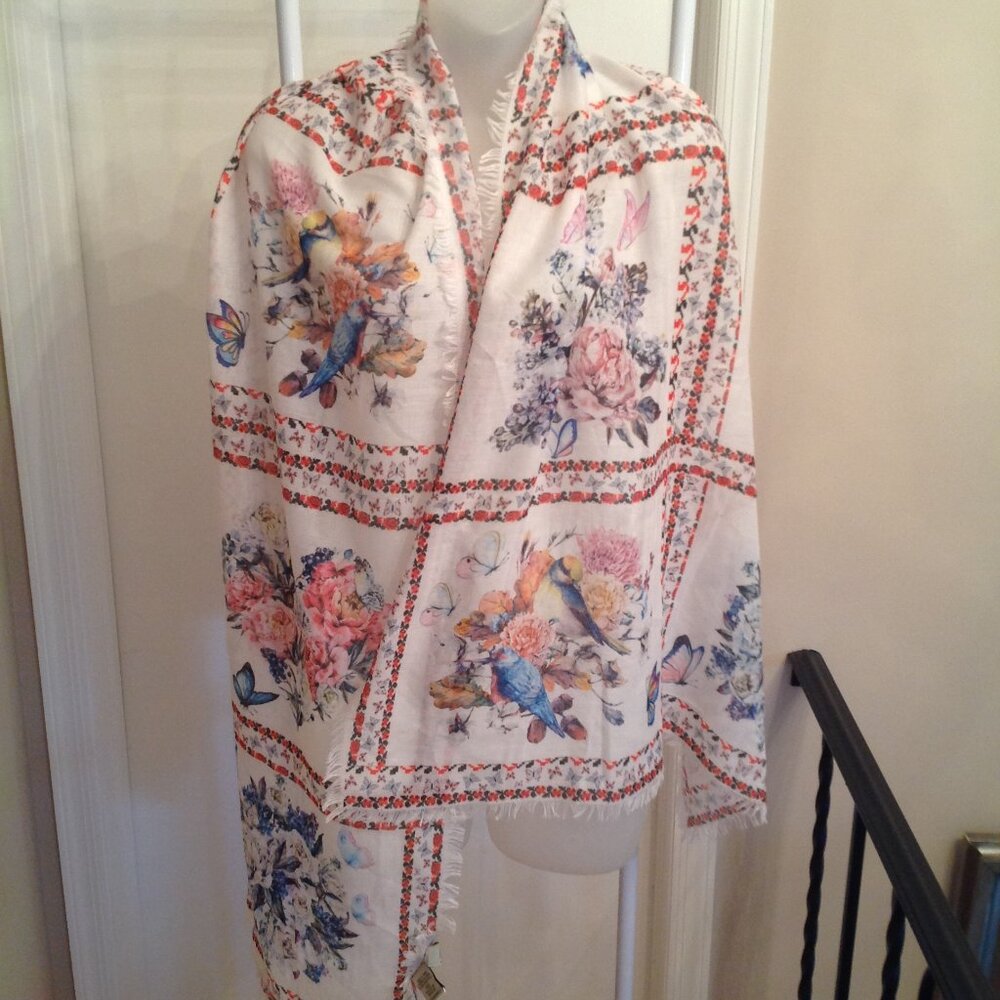 NWOT JC Sunny Floral Flowers Birds Butterflies Fringe Scarf Shawl Wrap